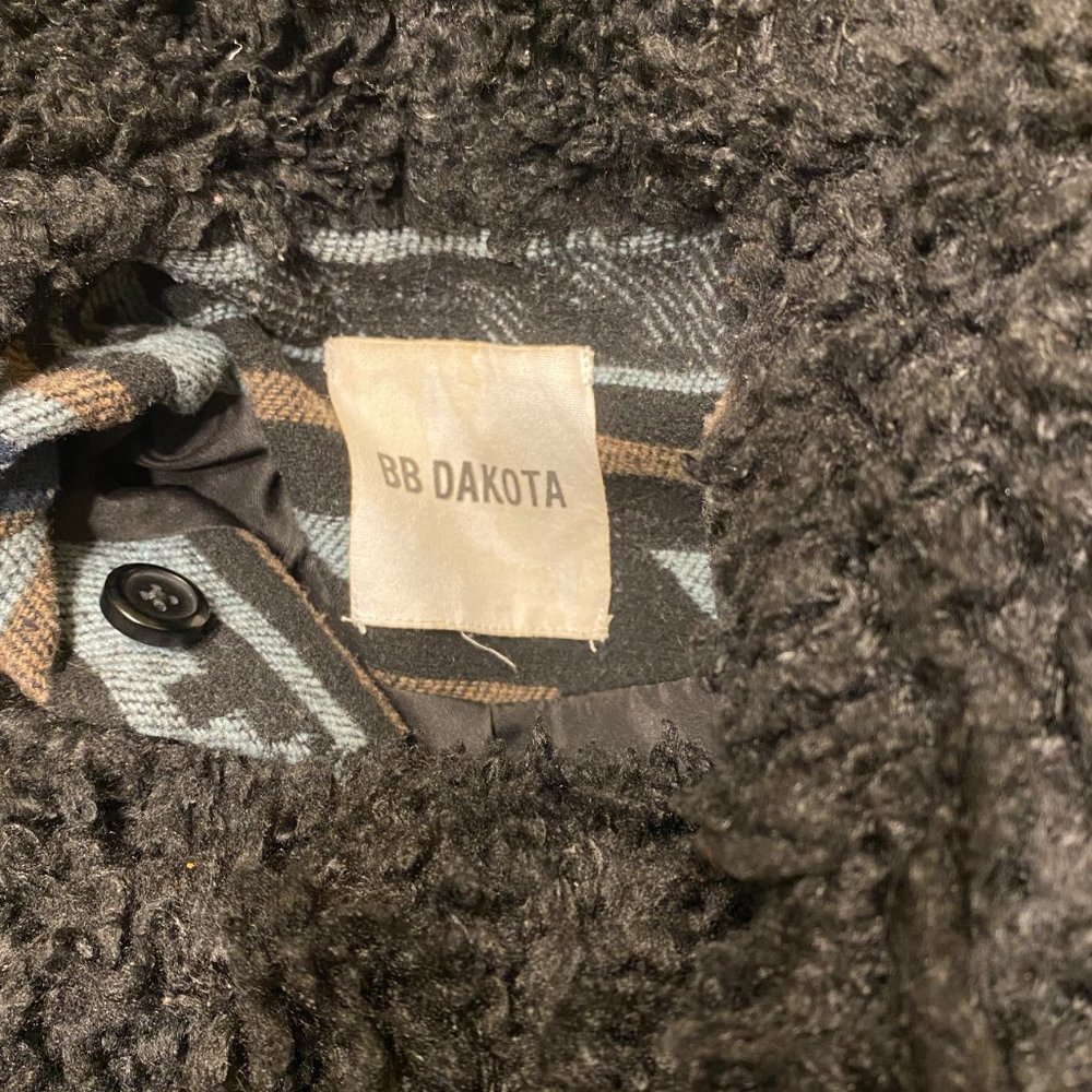 Urban Outfitters BB Dakota Aztec Pattern Winter Jacket - Picture 3 of 10